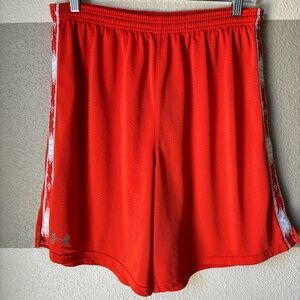 Under Armour Men’s Large Orange Mesh Basketball Shorts White Stripe Pattern